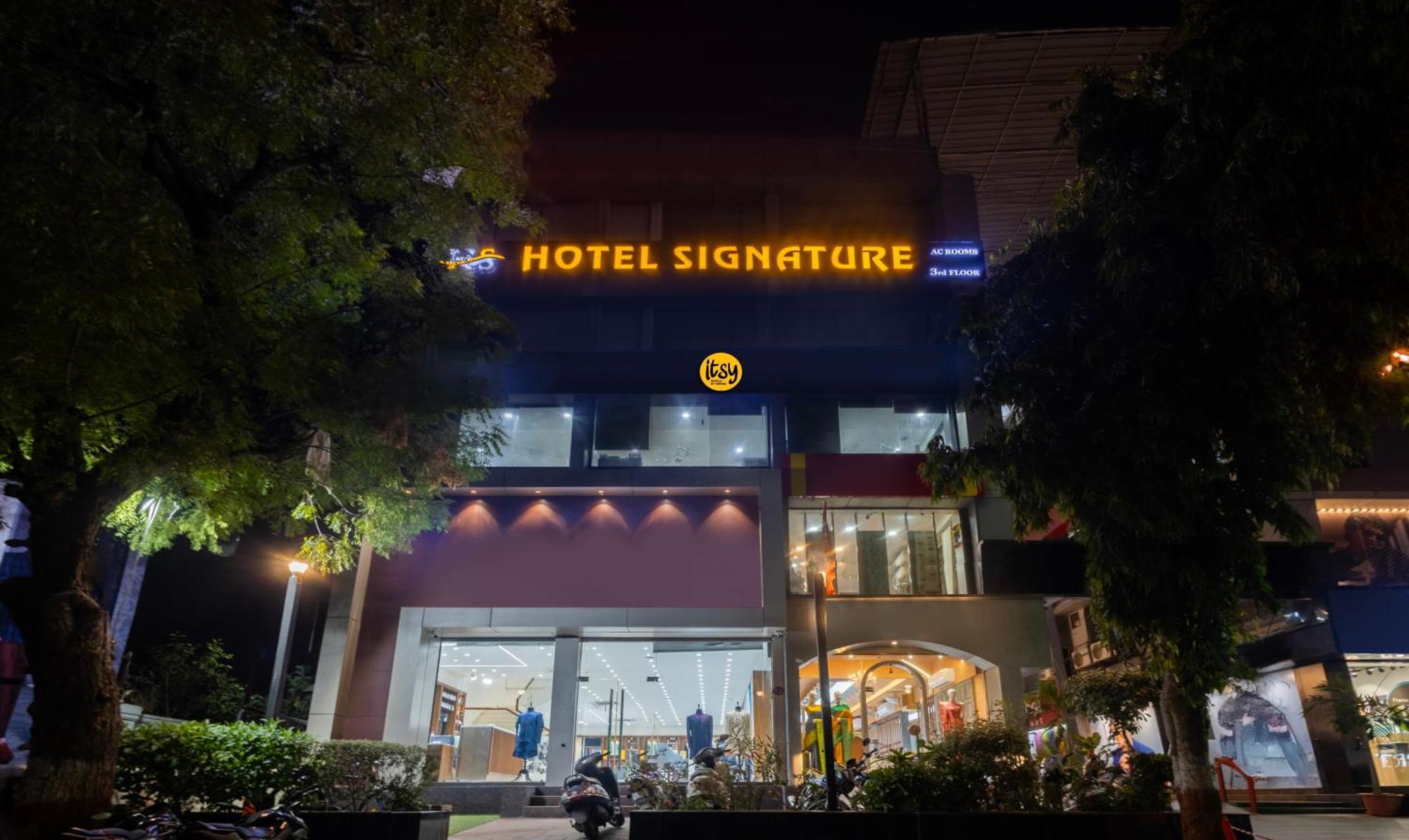 Itsy Hotels Signature, Nehru Nagar Ahmedabad Eksteriør bilde