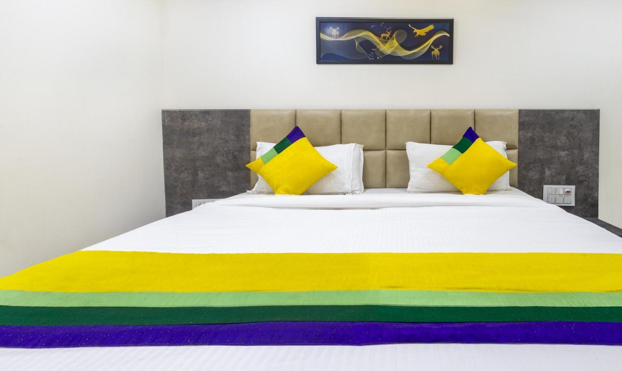 Itsy Hotels Signature, Nehru Nagar Ahmedabad Eksteriør bilde