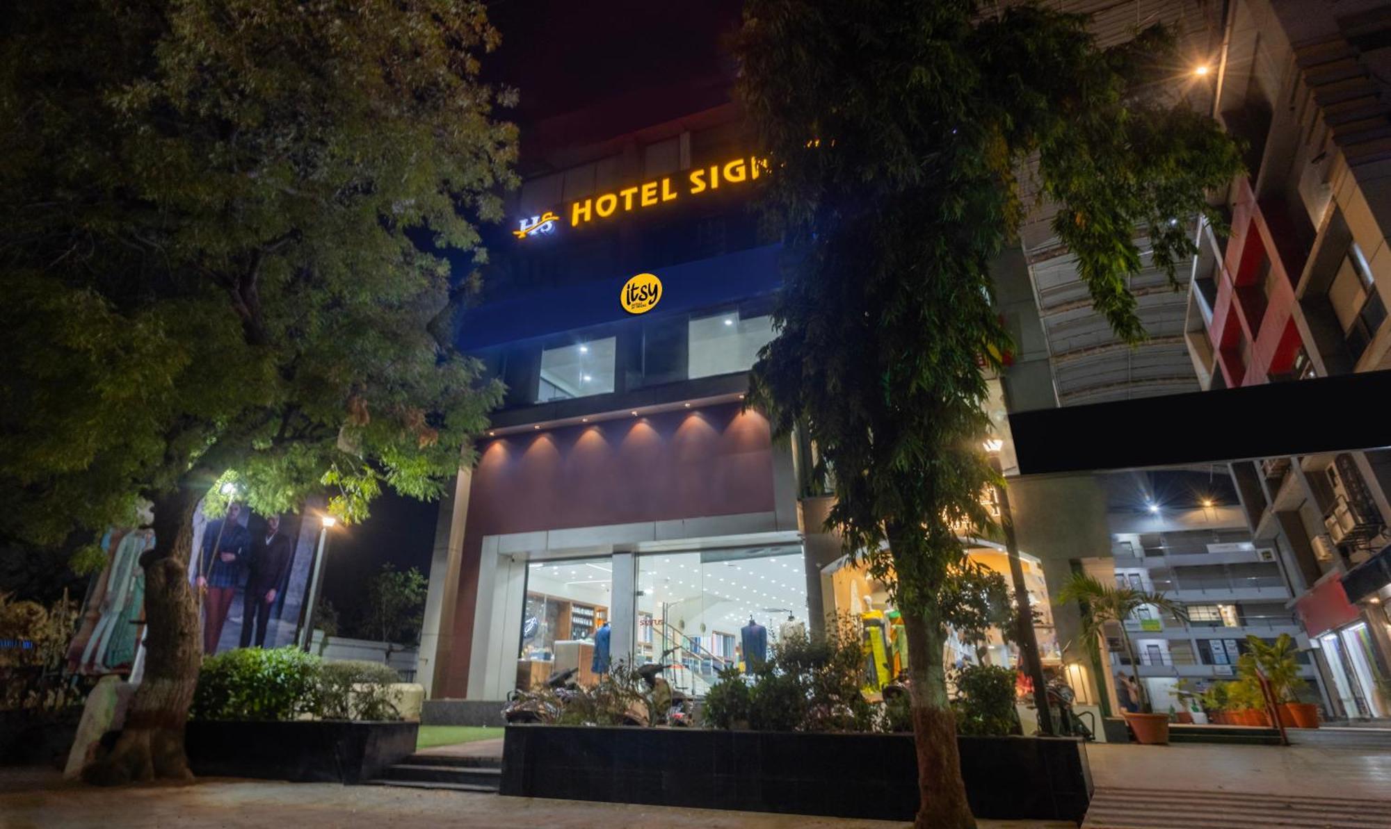 Itsy Hotels Signature, Nehru Nagar Ahmedabad Eksteriør bilde